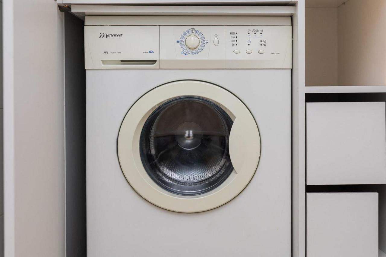 Rent Like Home - Zlota 65 II Varsó Kültér fotó