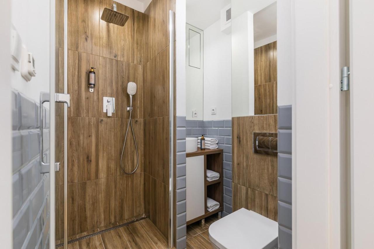Rent Like Home - Zlota 65 II Varsó Kültér fotó